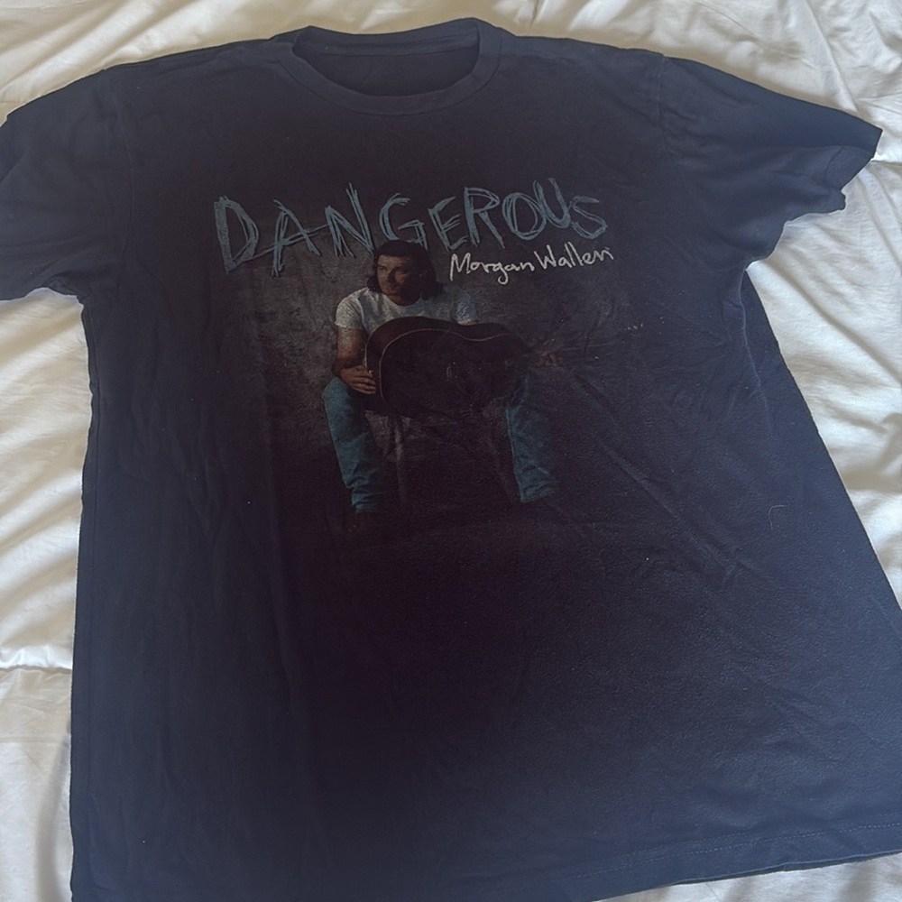 Morgan Wallen Dangerous Tour T-Shirt - Picture 2 of 4